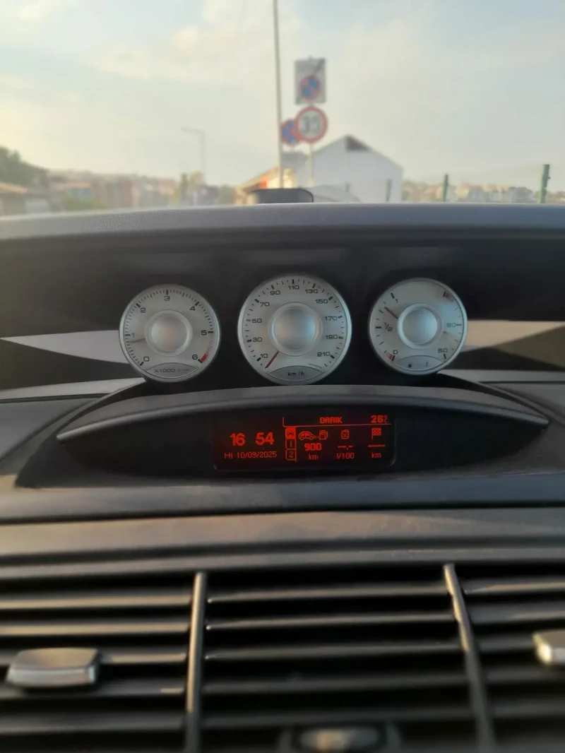 Peugeot 807 PREM 2.0 HDI, снимка 15 - Автомобили и джипове - 52191010