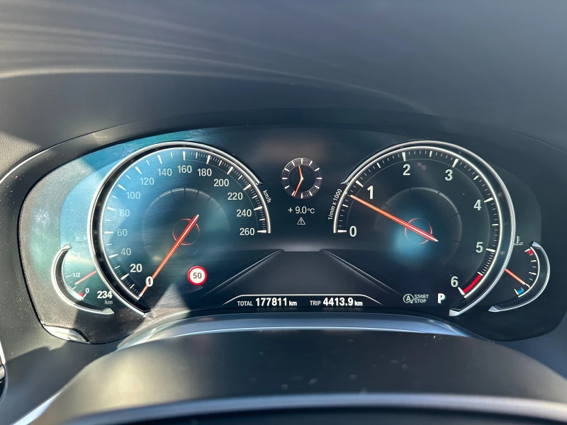 BMW 740 Xdrive От БГ/Сервизна история/ГАРАНЦИЯ, снимка 14 - Автомобили и джипове - 52412056