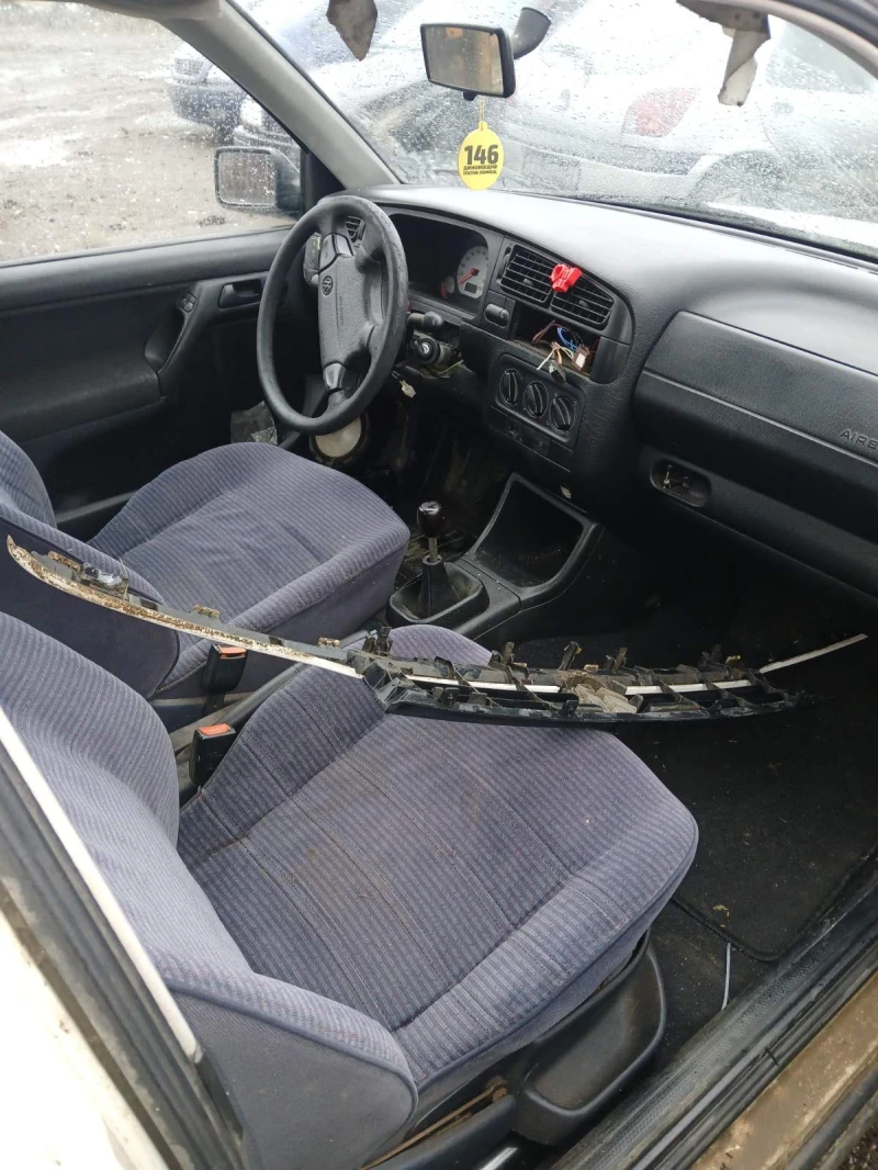 VW Golf 3, снимка 4 - Автомобили и джипове - 52469467