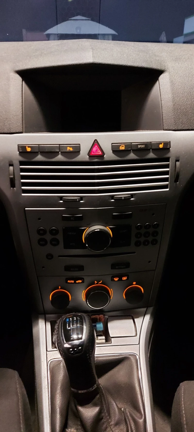 Opel Astra GTC, снимка 10 - Автомобили и джипове - 52742618