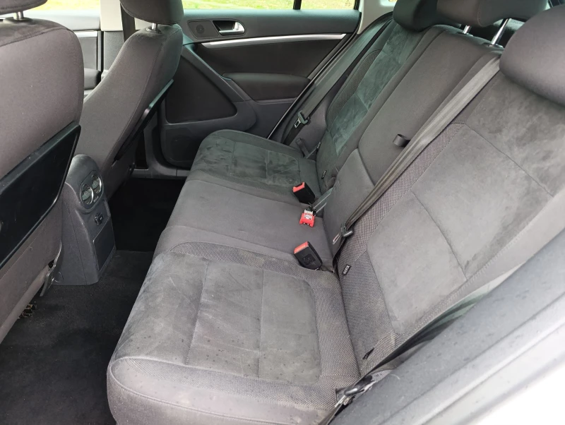VW Tiguan R-Line 4х4 2012г 2.0 TDI 170 к.с., снимка 13 - Автомобили и джипове - 53012220