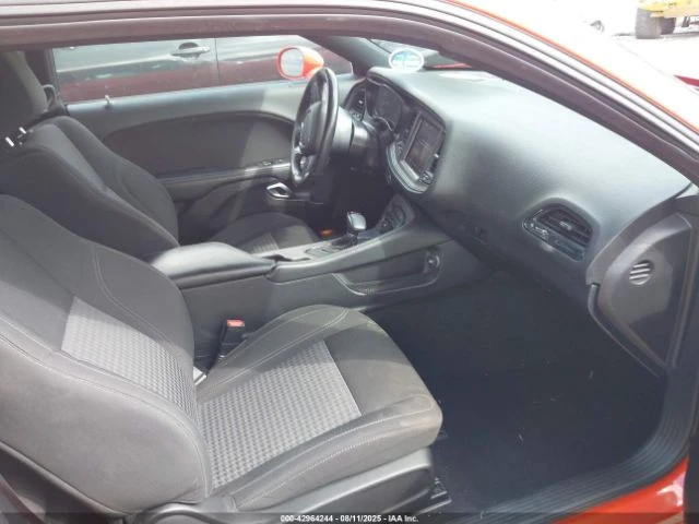 Dodge Challenger SXT* 3.6* V6* 8Z* ПОДГРЕВ* КАМЕРА* КЕЙЛЕС*  - изображение 9