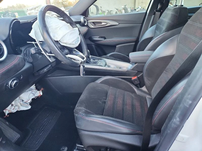 Alfa Romeo Tonale HYBRID* KEYLESS* AWD* ДИГИТАЛНО* ТАБЛО , снимка 7 - Автомобили и джипове - 53888747