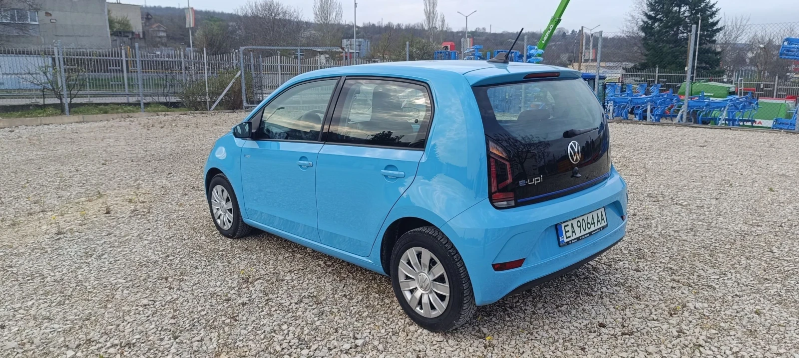 VW Up 36.8 KW CCS Port, Гаранция Батерия 2029г. - изображение 7