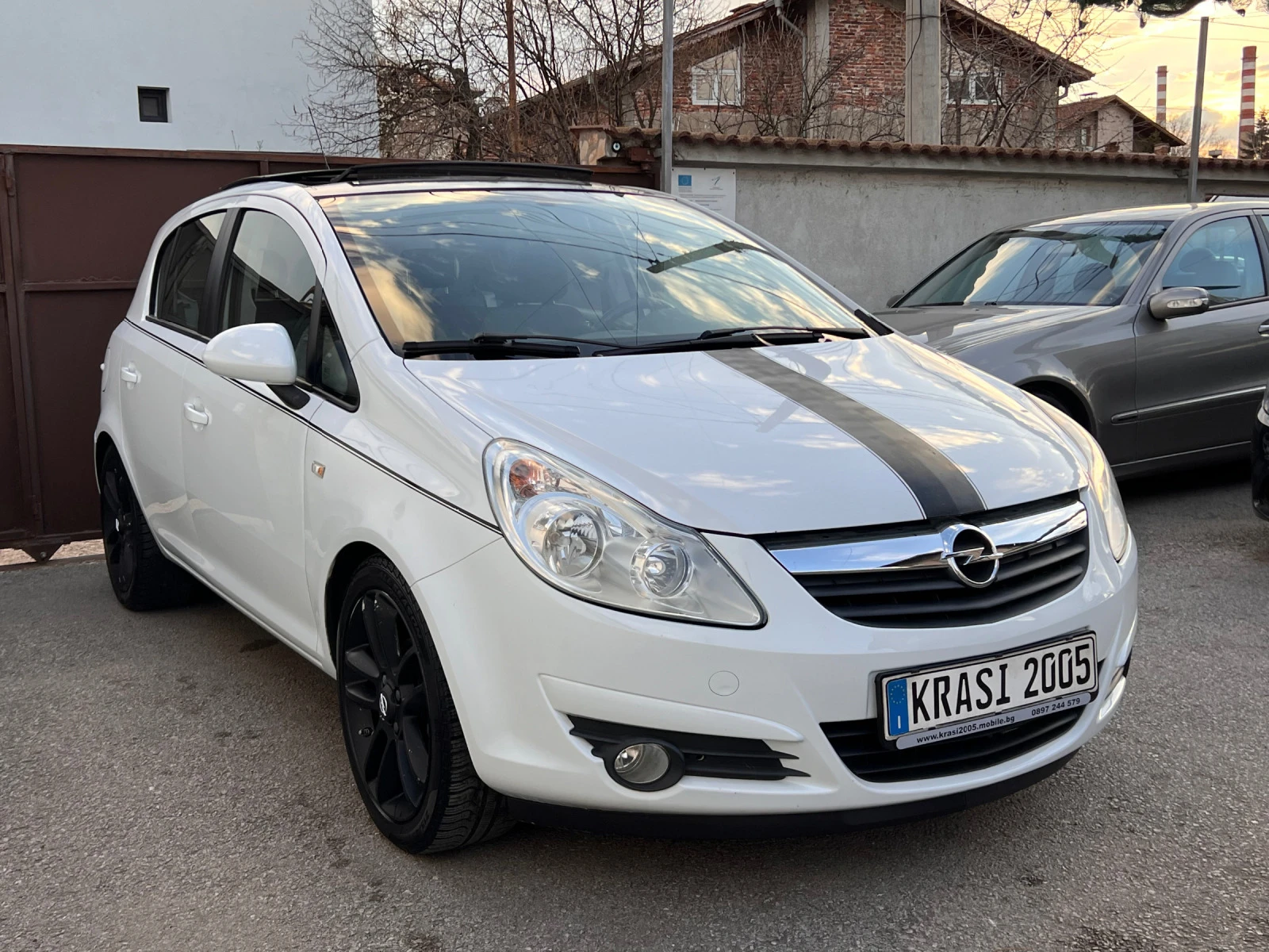 Opel Corsa 1, 2I AUTOMATIC PANORAMA COSMO - изображение 3