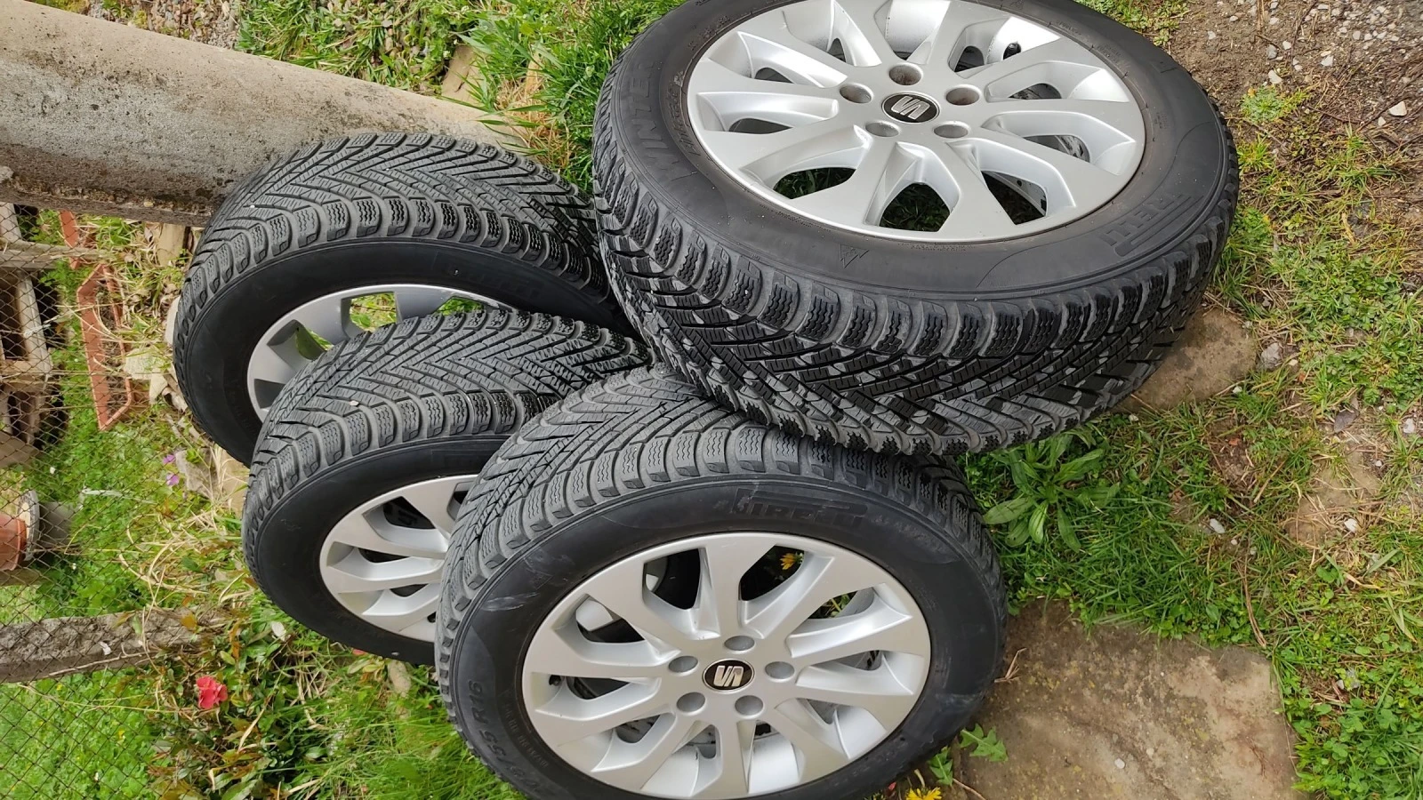 Seat Leon 1.6 TDI  | Mobile.bg   17