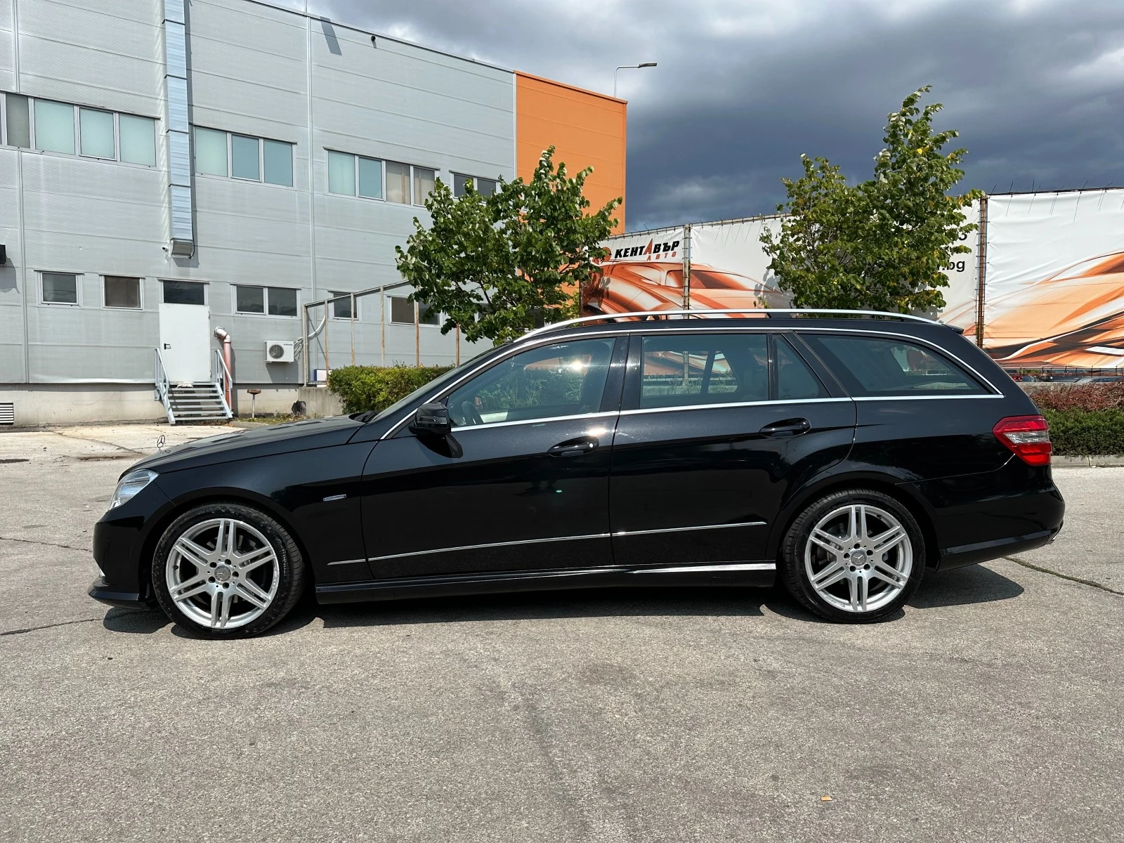 Mercedes-Benz E 350  - изображение 2