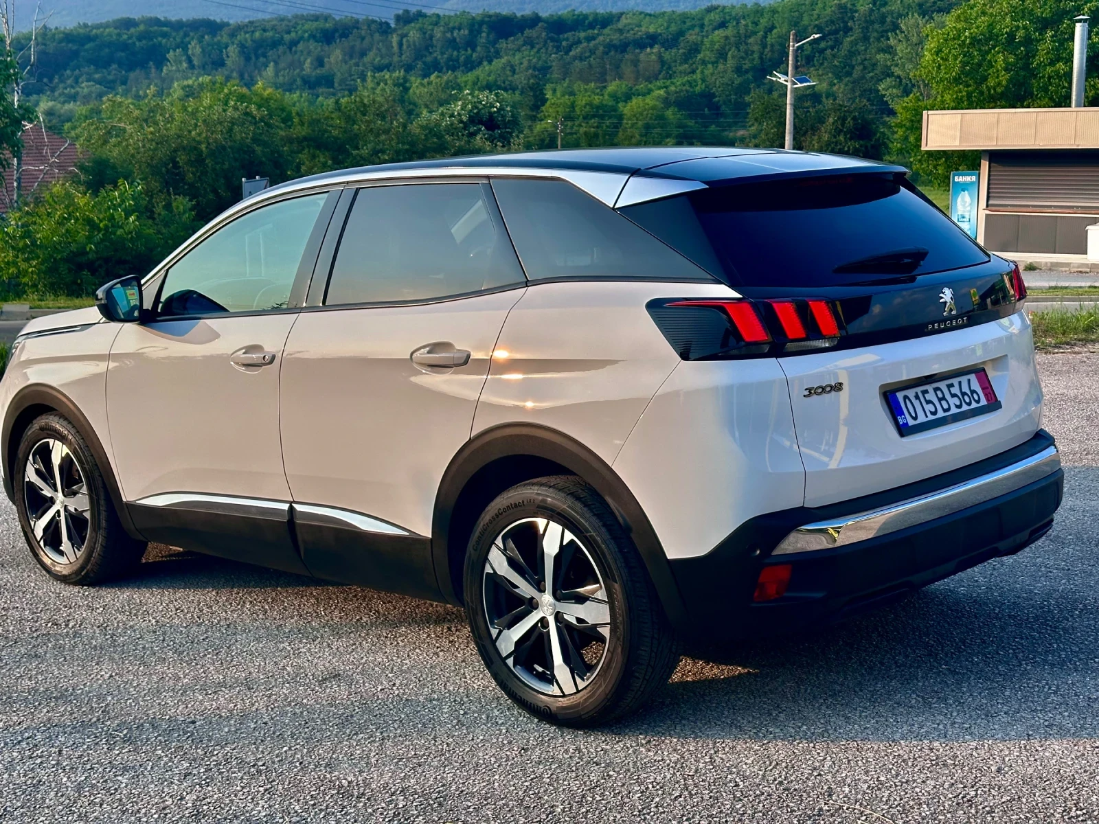 Peugeot 3008 1.6 HDi 2018 ALLURE  157 хил. км ТОП СЪСТОЯНИЕ!! - изображение 4
