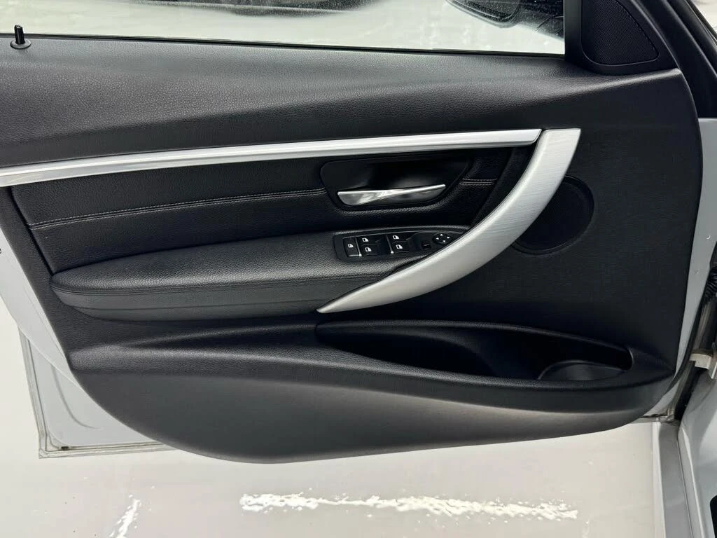 BMW 340 *  *    *   *  | Mobile.bg   6