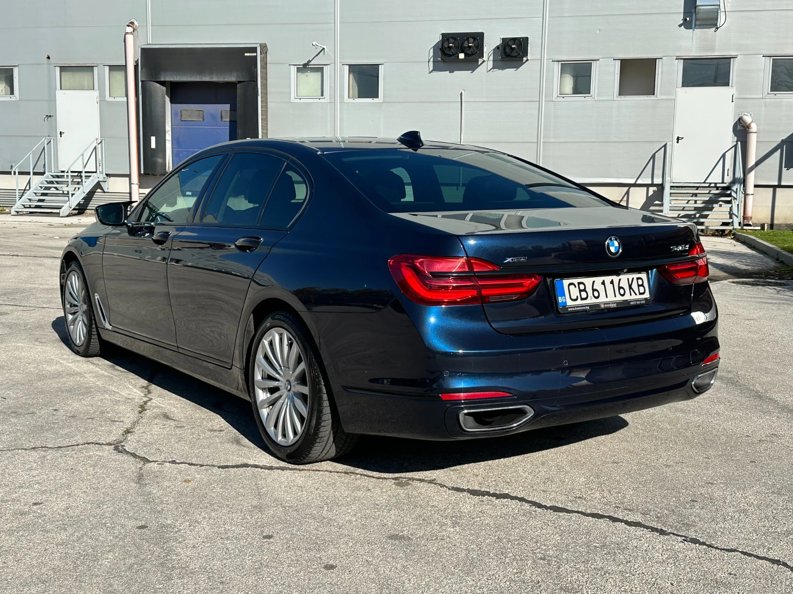 BMW 740 D 320 к.с. Xdrive От БГ/Сервизна история/ - изображение 3