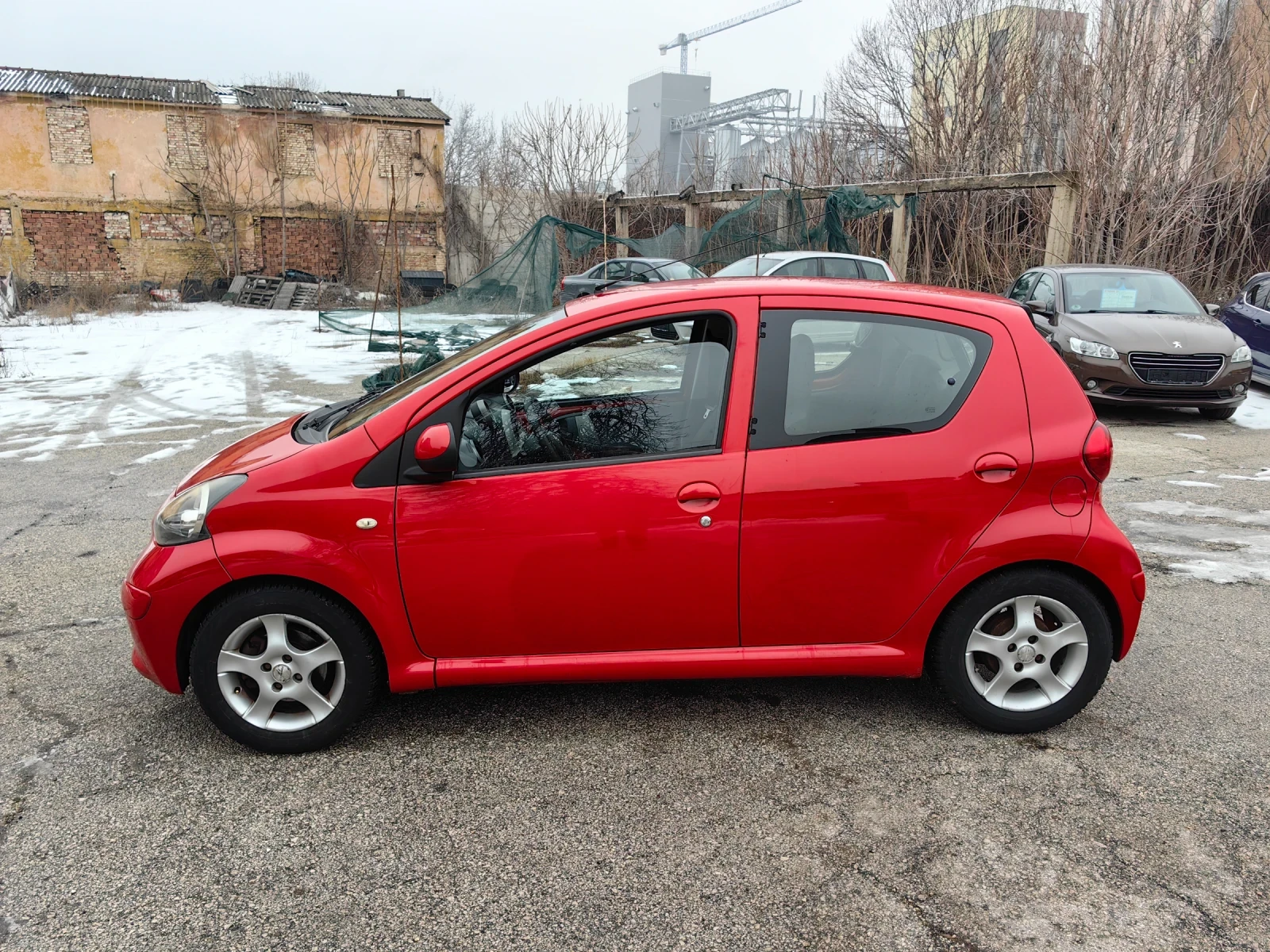 Toyota Aygo 1.0 бензин, Автоматик, Климатик, 5 врати - изображение 7