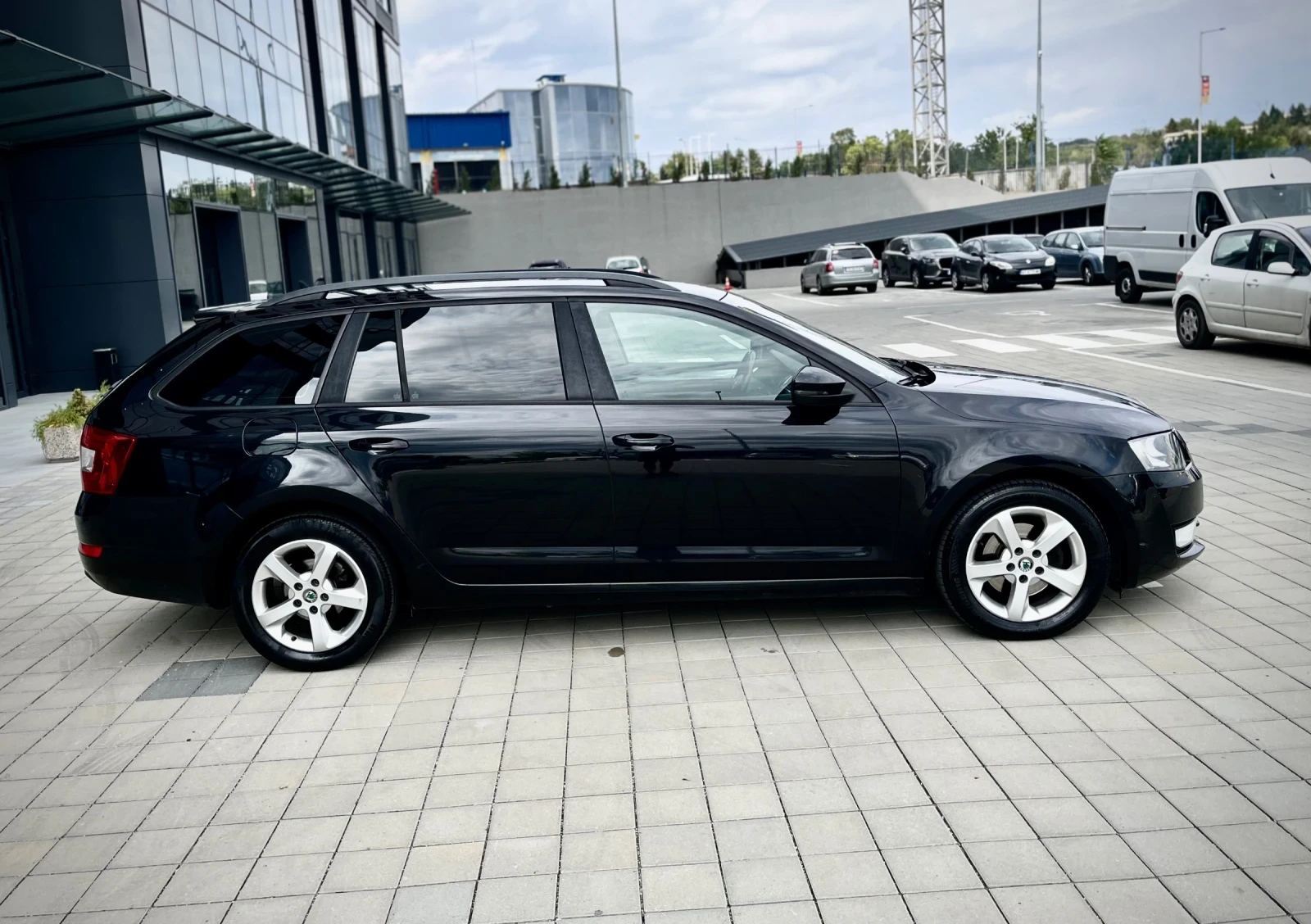 Skoda Octavia 2.0 TDI DSG - изображение 5