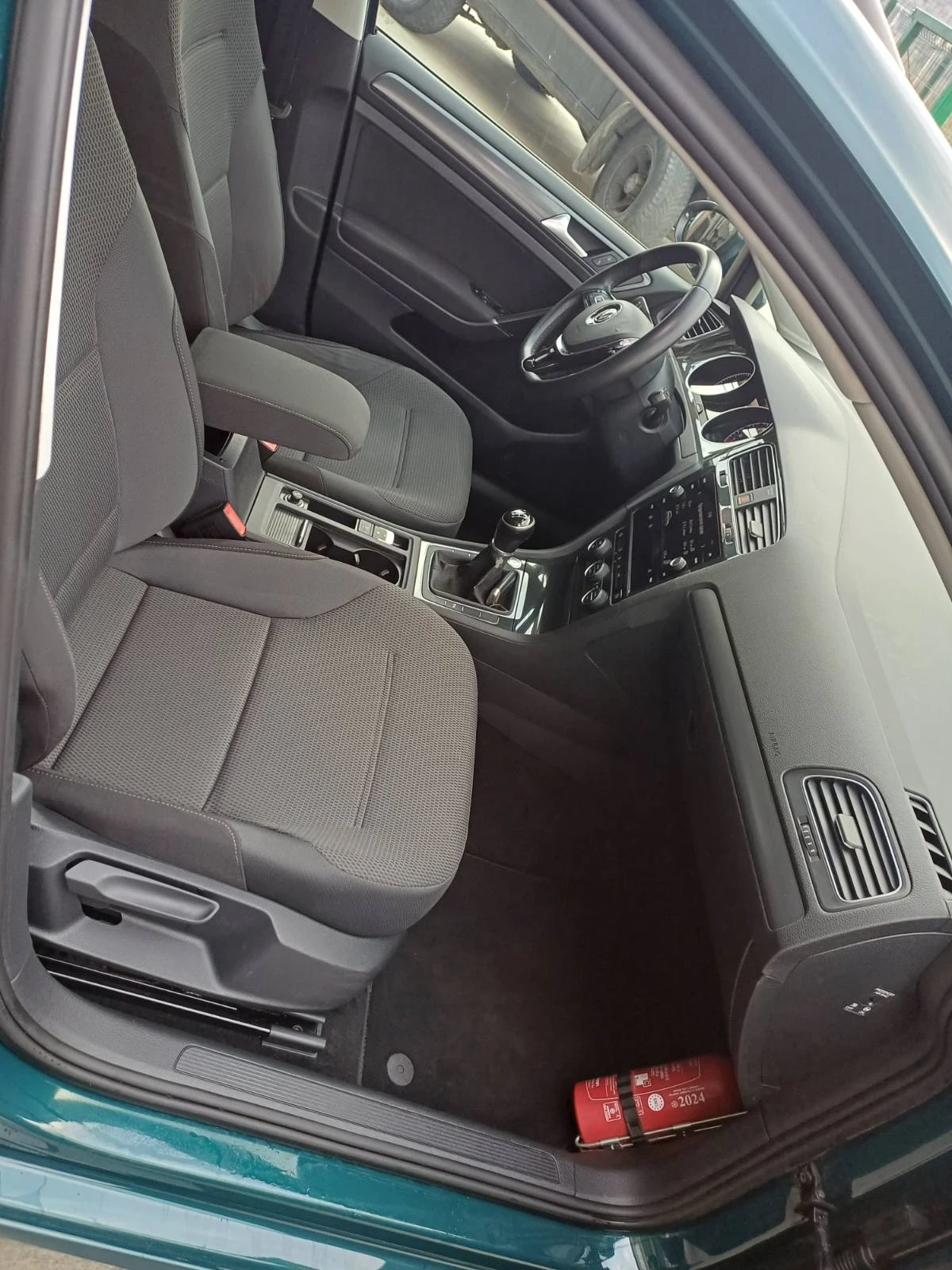 VW Golf TGI Metan, снимка 14 - Автомобили и джипове - 54097317