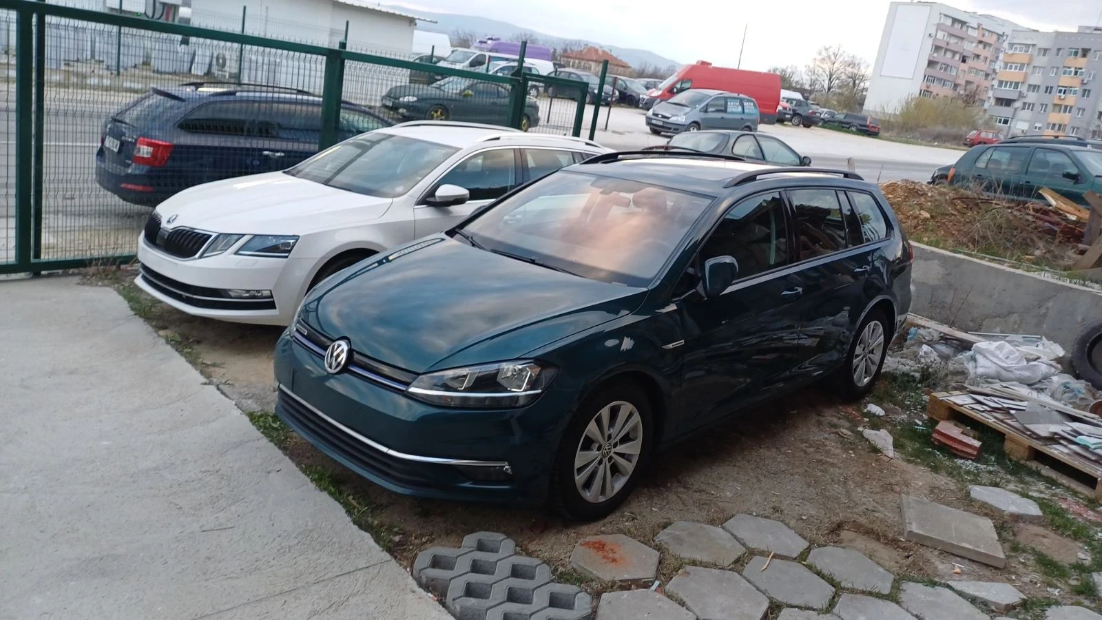 VW Golf TGI Metan, снимка 2 - Автомобили и джипове - 54097317