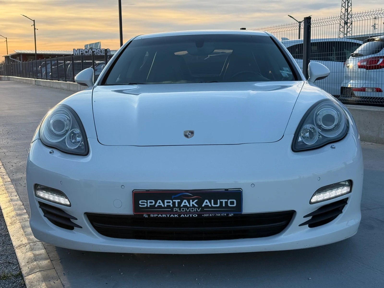 Porsche Panamera 3.0D* 2013г* 212.000КМ* Топ Състояние* 4Х4* Сервиз, снимка 2 - Автомобили и джипове - 54141039