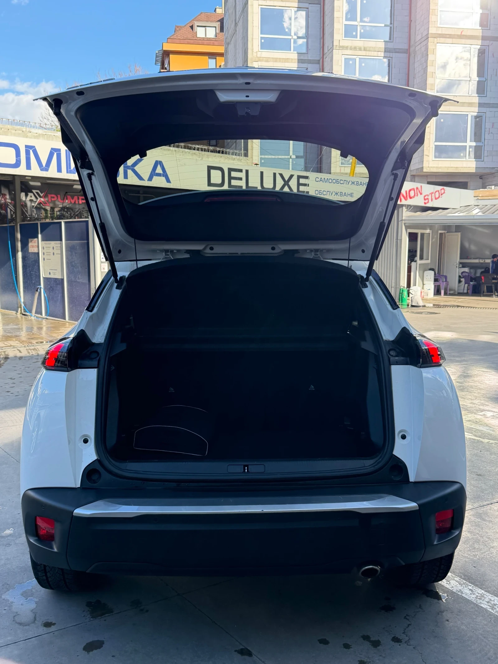 Peugeot 2008 Сервизна история!!!, снимка 8 - Автомобили и джипове - 54184239