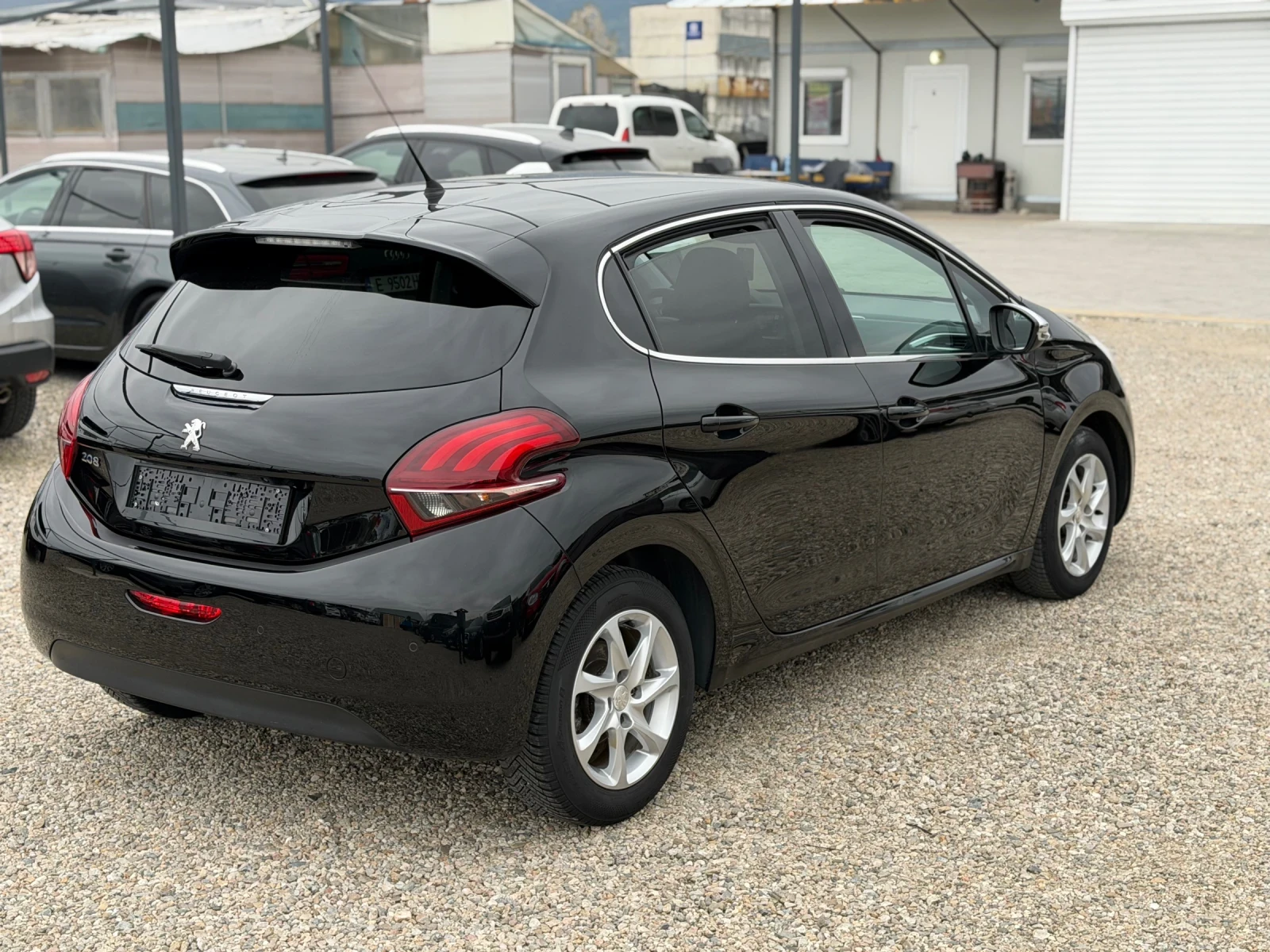 Peugeot 208 1.6d/100hp/CAMERA/PANORAMA/EVRO6/, снимка 6 - Автомобили и джипове - 54197088