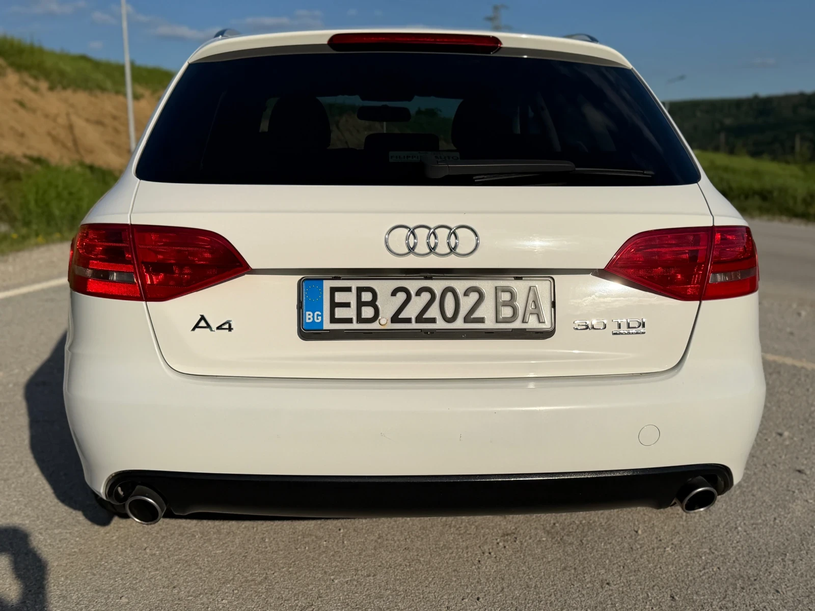 Audi A4 3.0TDI* QUATTRO* РЕАЛНИ КИЛОМЕТРИ* , снимка 4 - Автомобили и джипове - 54731202