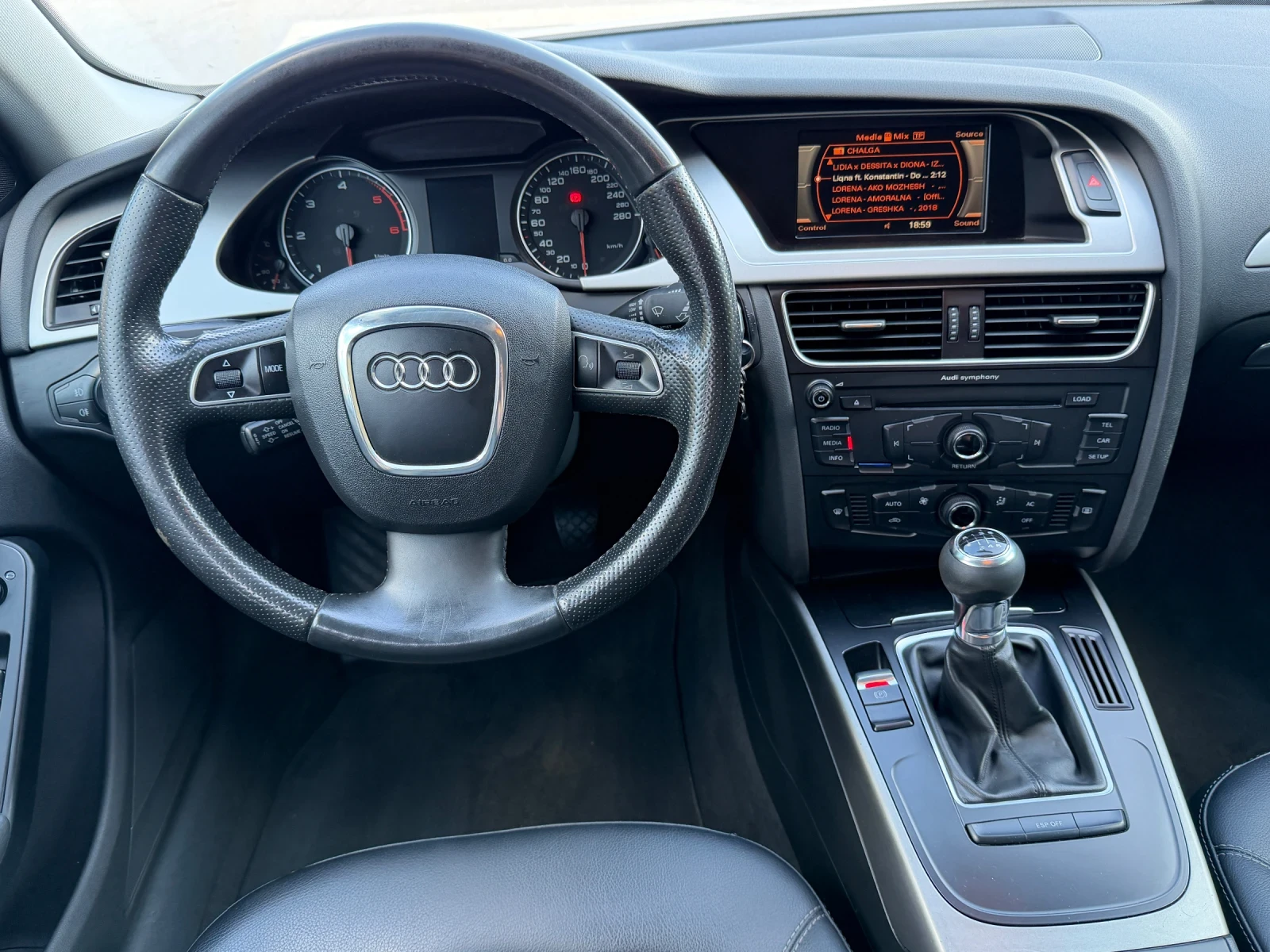 Audi A4 3.0TDI* QUATTRO* РЕАЛНИ КИЛОМЕТРИ* , снимка 9 - Автомобили и джипове - 54731202