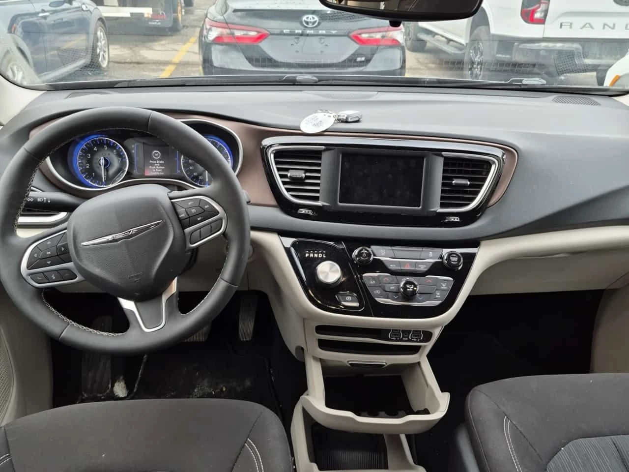 Chrysler Gr.voyager | SXT | GRAND CARAVAN | 2 КЛЮЧА | CARFAX, снимка 9 - Автомобили и джипове - 54887774