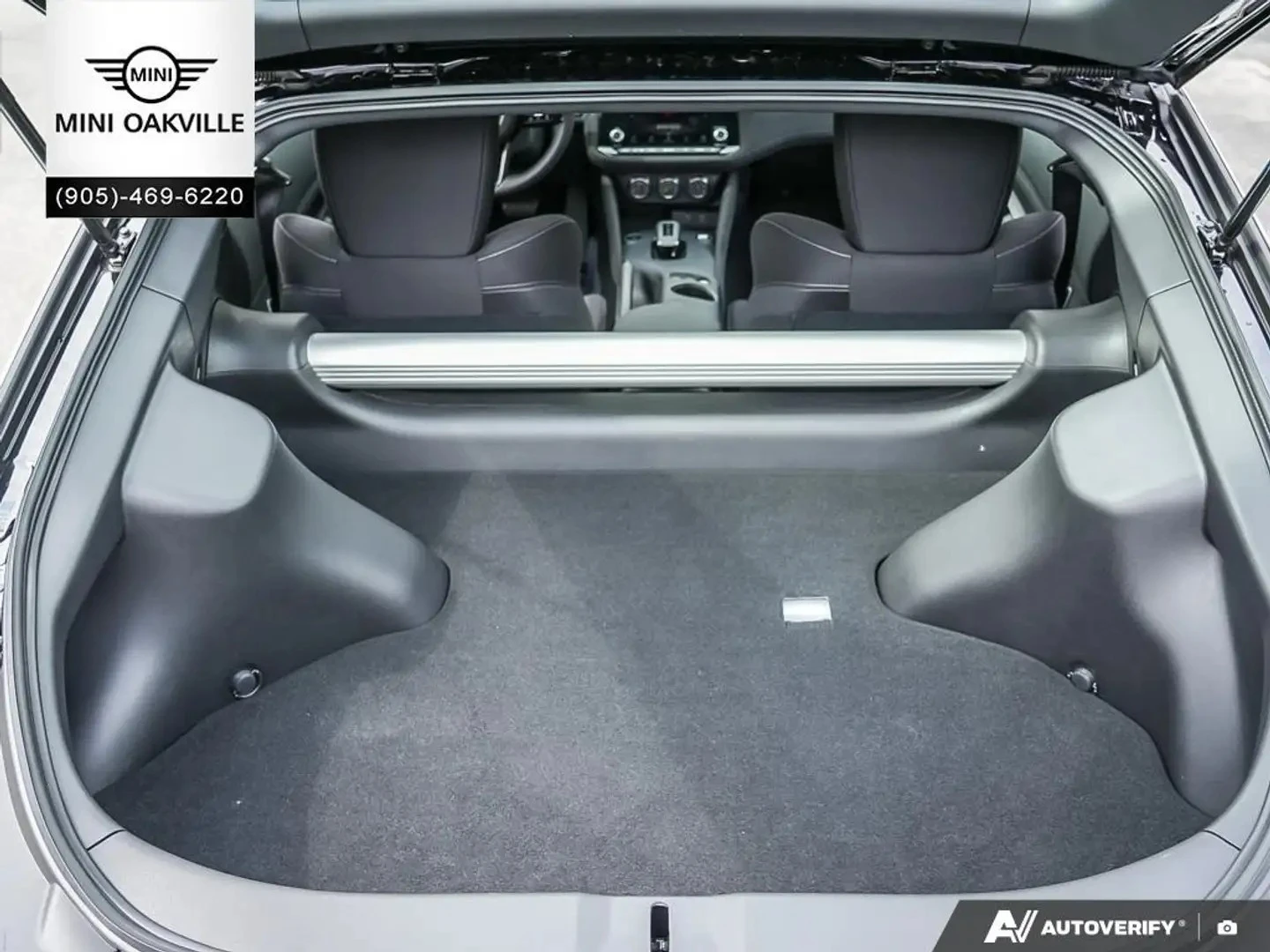 Nissan 370Z Z * AвтоКредит * (ЦЕНА ДО БГ), снимка 7 - Автомобили и джипове - 55139335