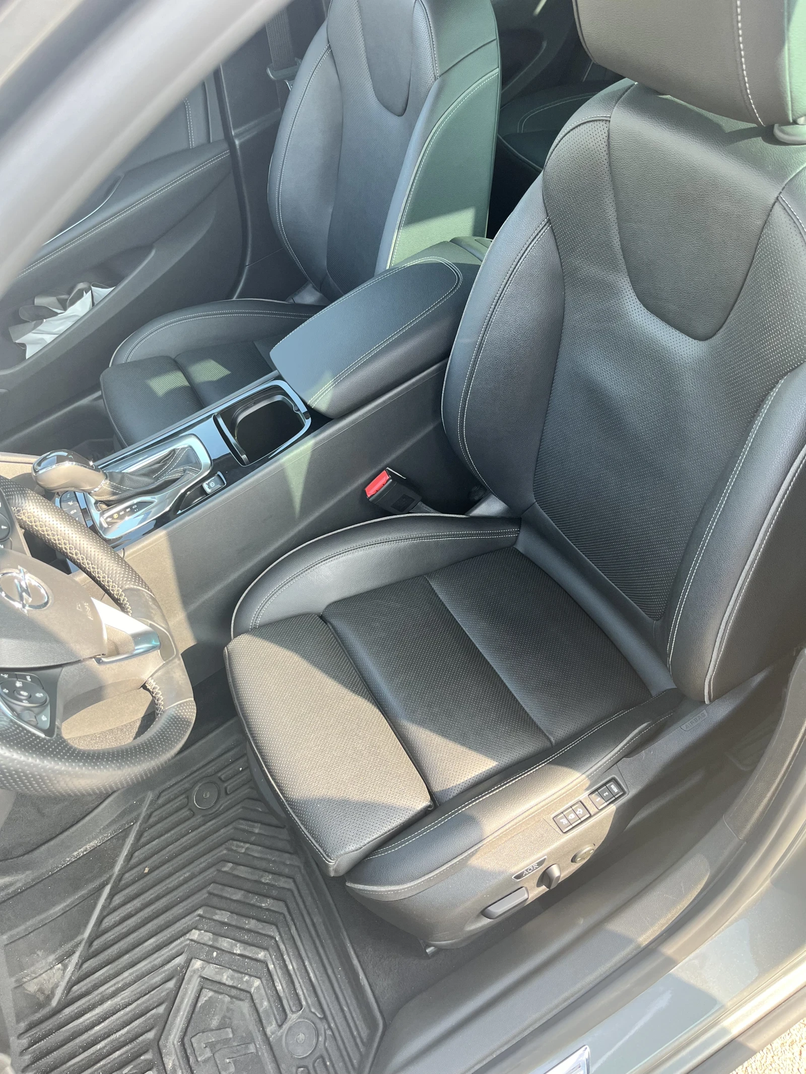 Opel Insignia, снимка 8 - Автомобили и джипове - 55224671