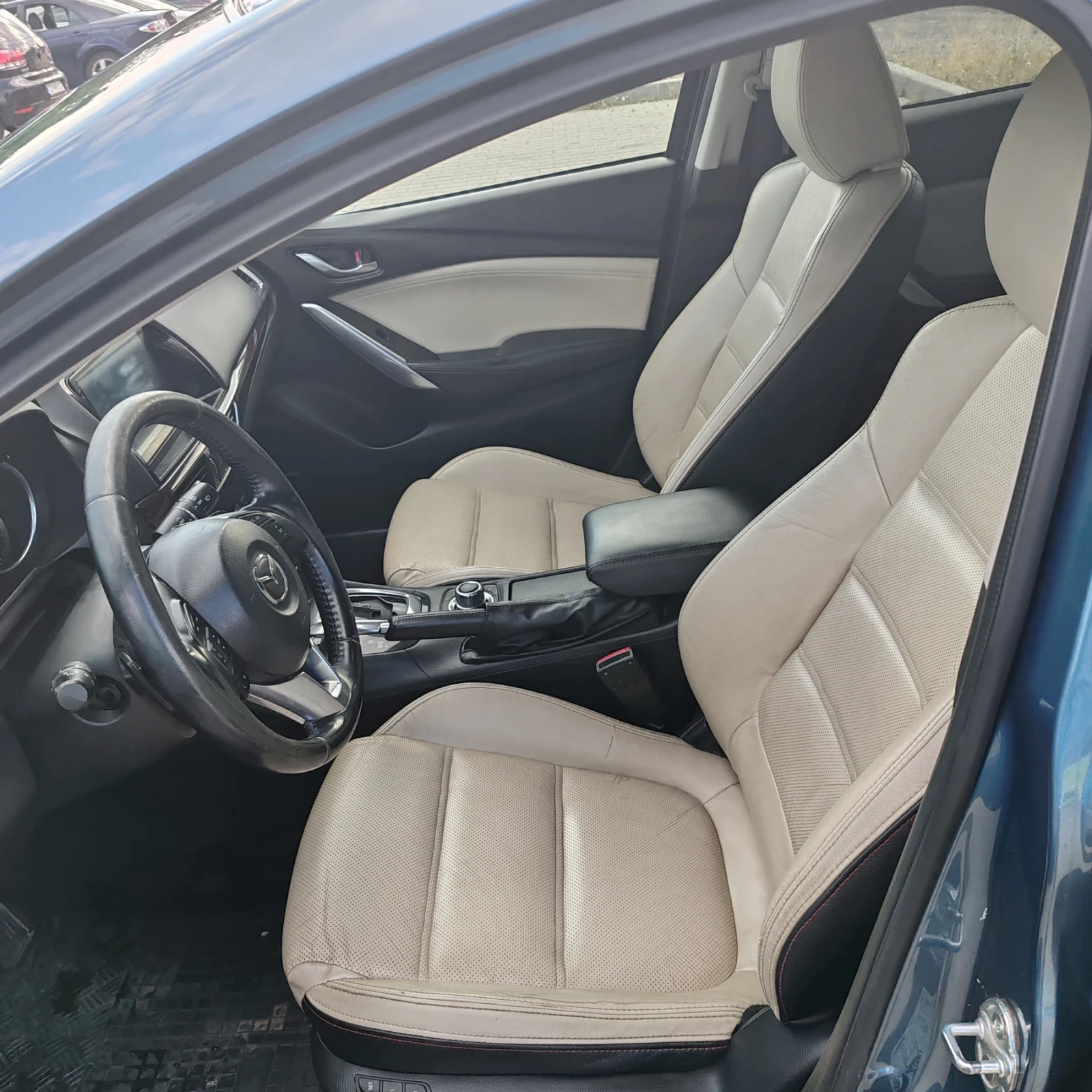 Mazda 6 2.2, снимка 9 - Автомобили и джипове - 55342442
