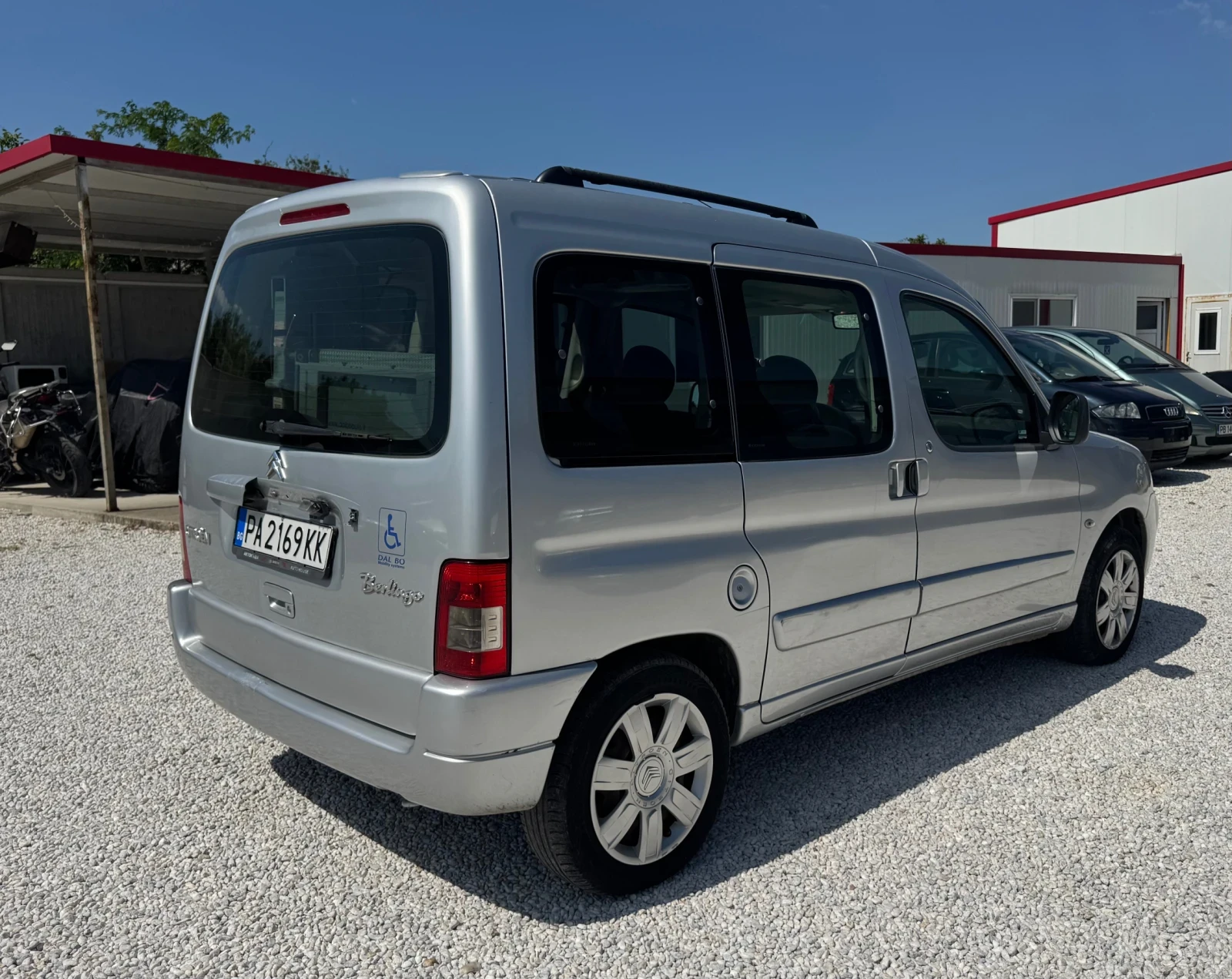 Citroen Berlingo Специализиран, снимка 4 - Автомобили и джипове - 55359169