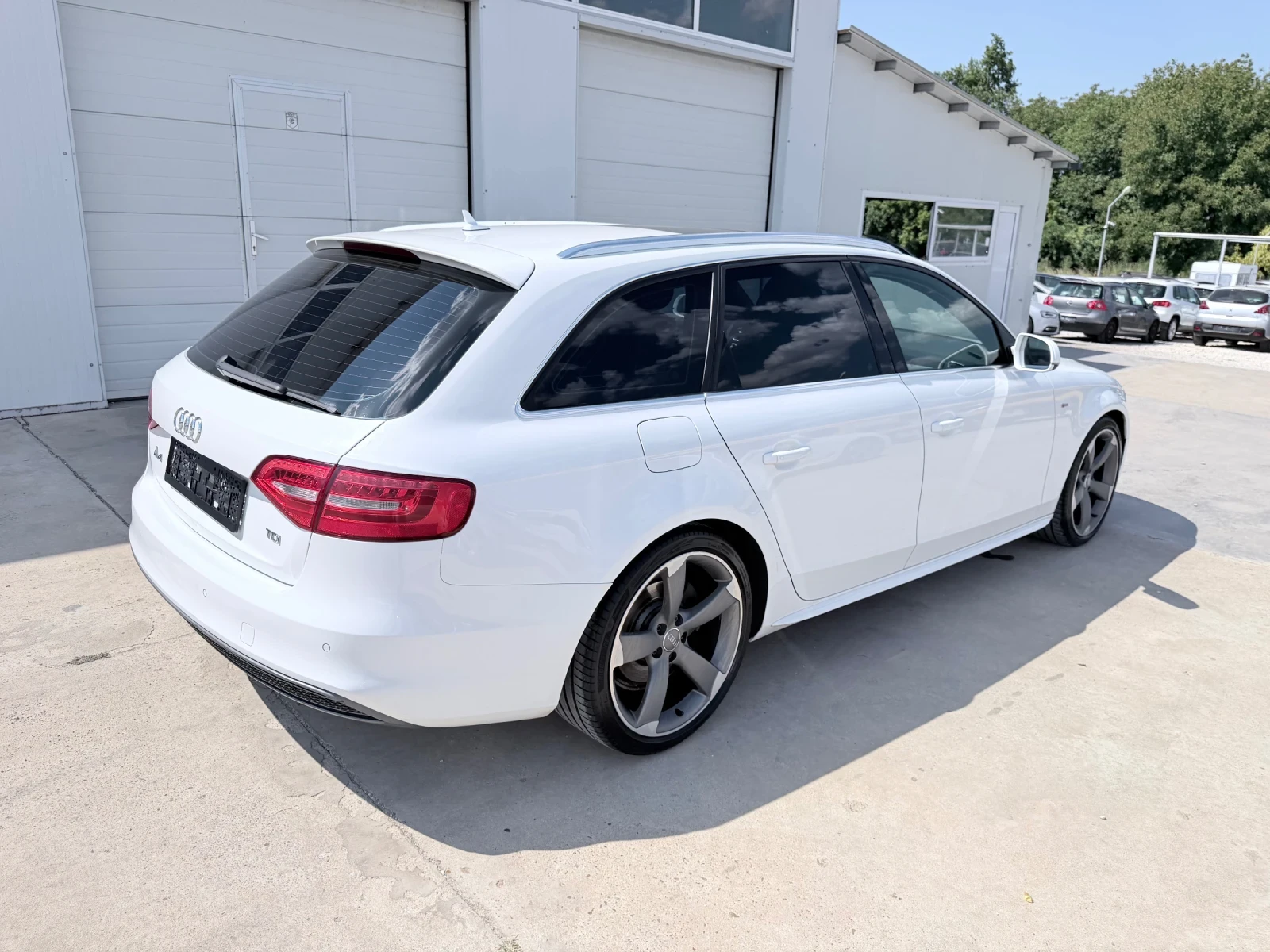 Audi A4 2.0tdi 177k.c* 3xS-Line* LED* NAVI* PANORAMA* , снимка 13 - Автомобили и джипове - 55591982