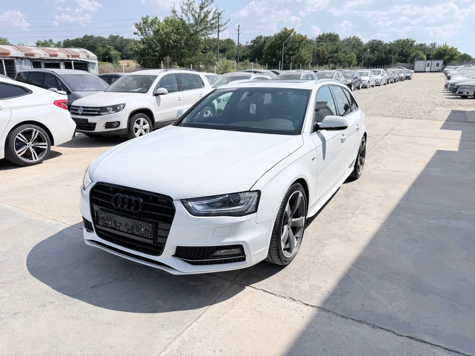 Audi A4 2.0tdi 177k.c* 3xS-Line* LED* NAVI* PANORAMA* , снимка 2 - Автомобили и джипове - 55591982