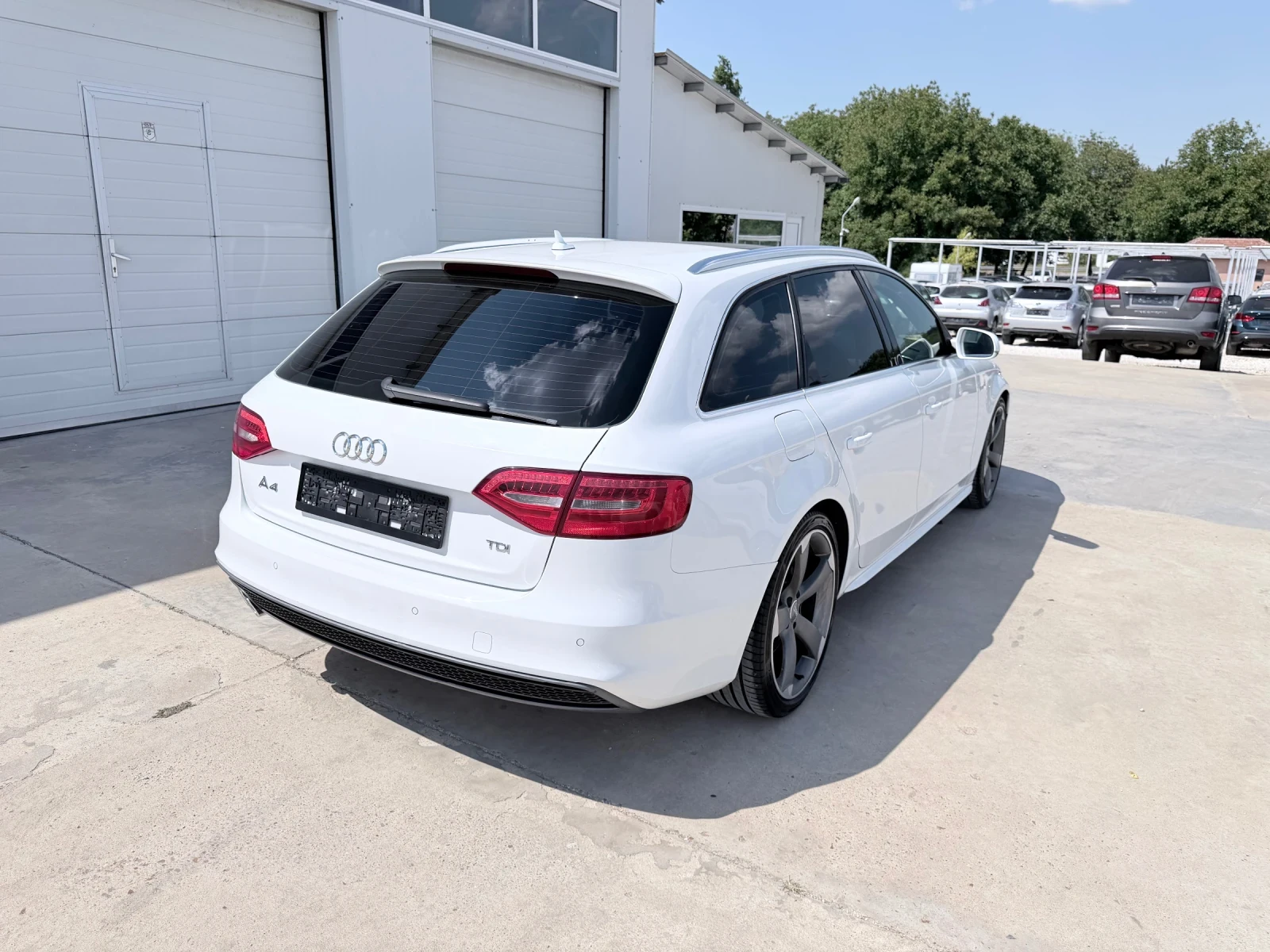 Audi A4 2.0tdi 177k.c* 3xS-Line* LED* NAVI* PANORAMA* , снимка 14 - Автомобили и джипове - 55591982