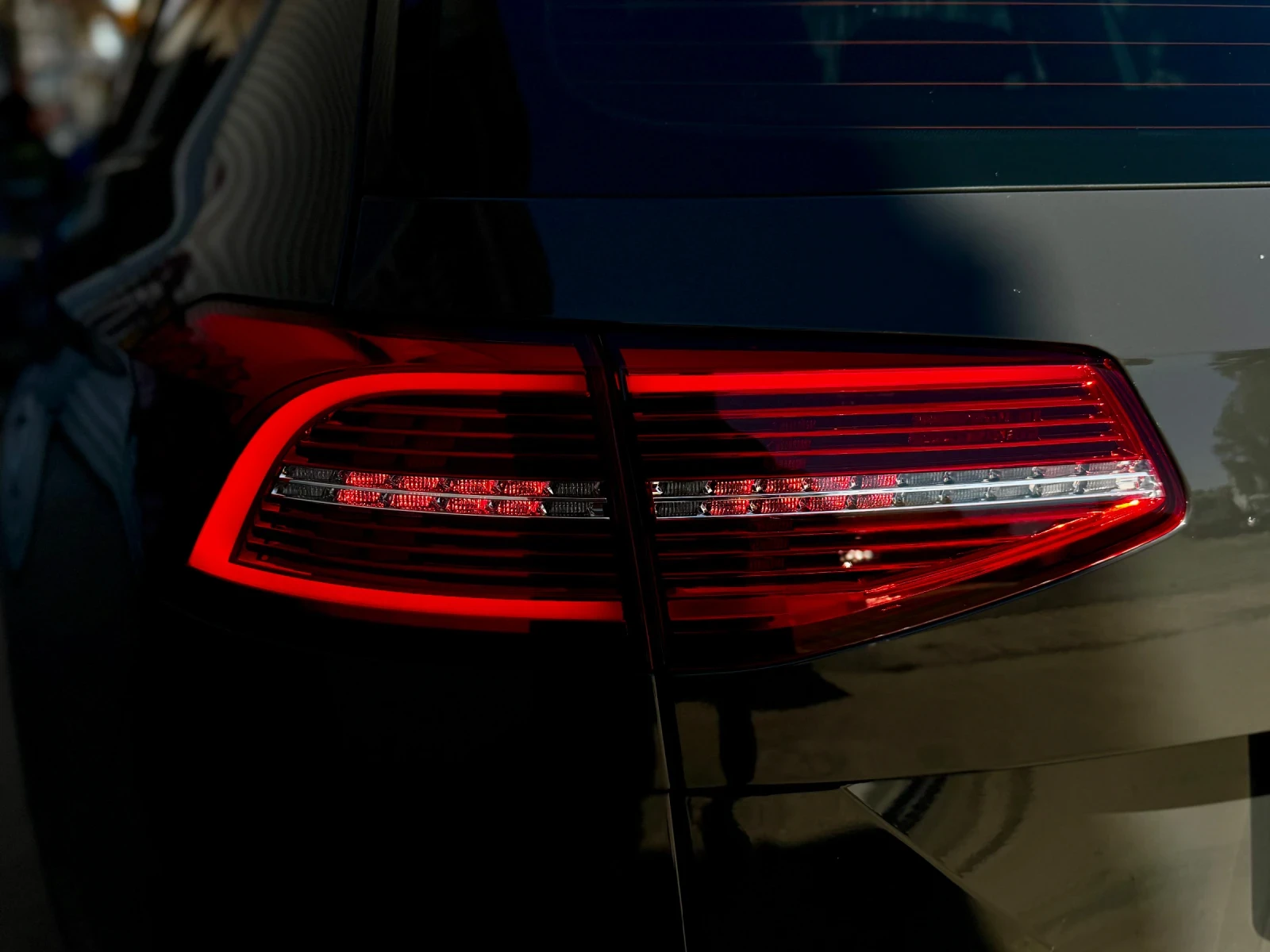 VW Passat 2.0 TDI Highline , снимка 16 - Автомобили и джипове - 55616793