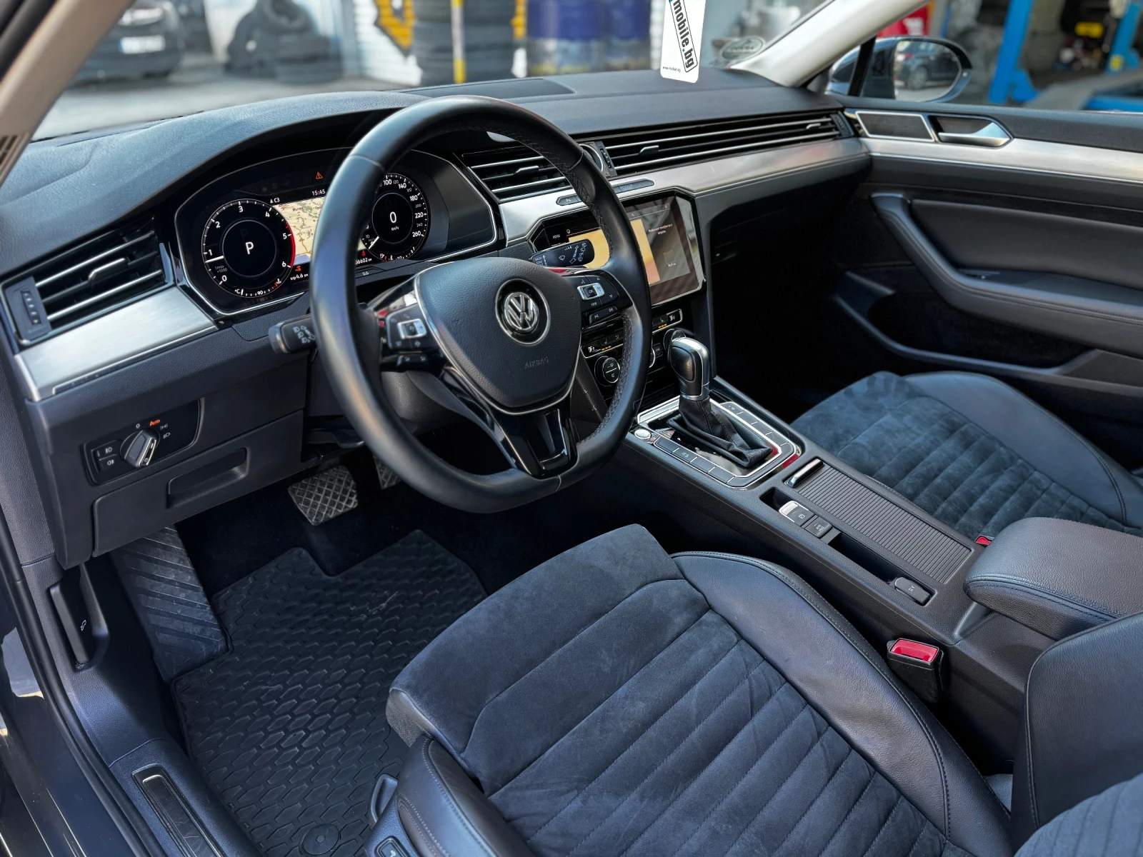 VW Passat 2.0 TDI Highline , снимка 9 - Автомобили и джипове - 55616793