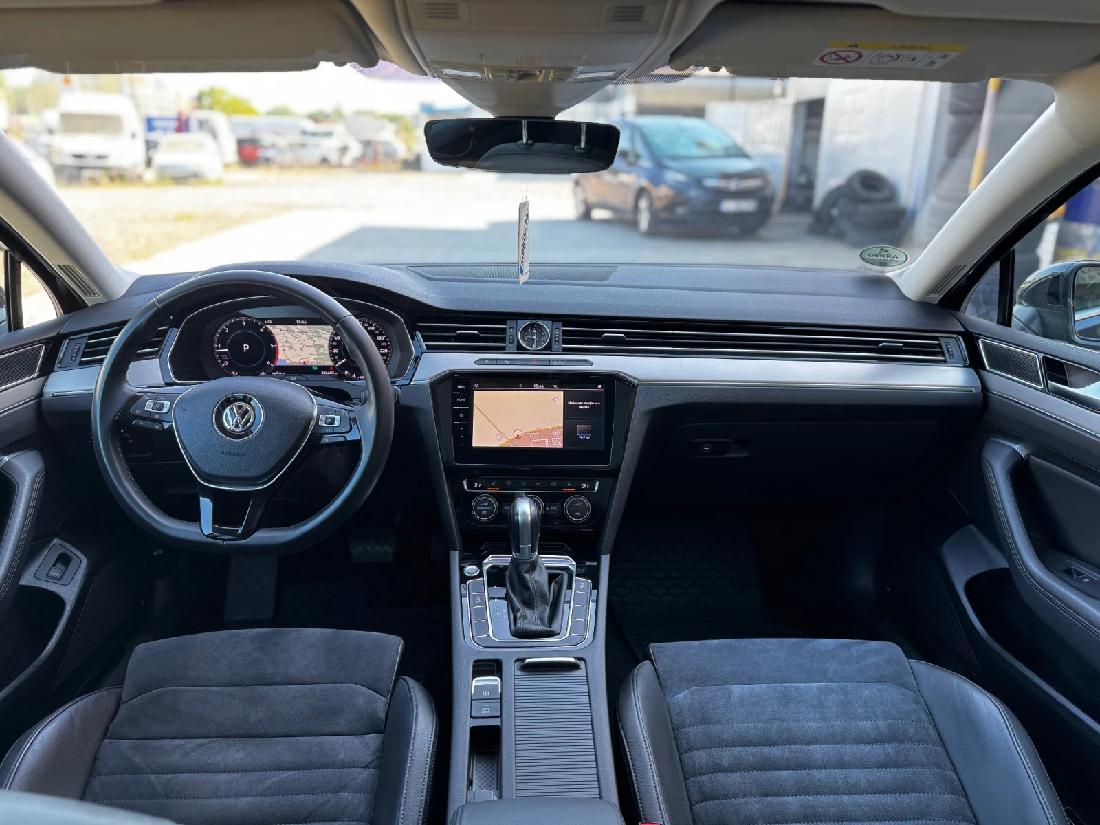 VW Passat 2.0 TDI Highline , снимка 10 - Автомобили и джипове - 55616793