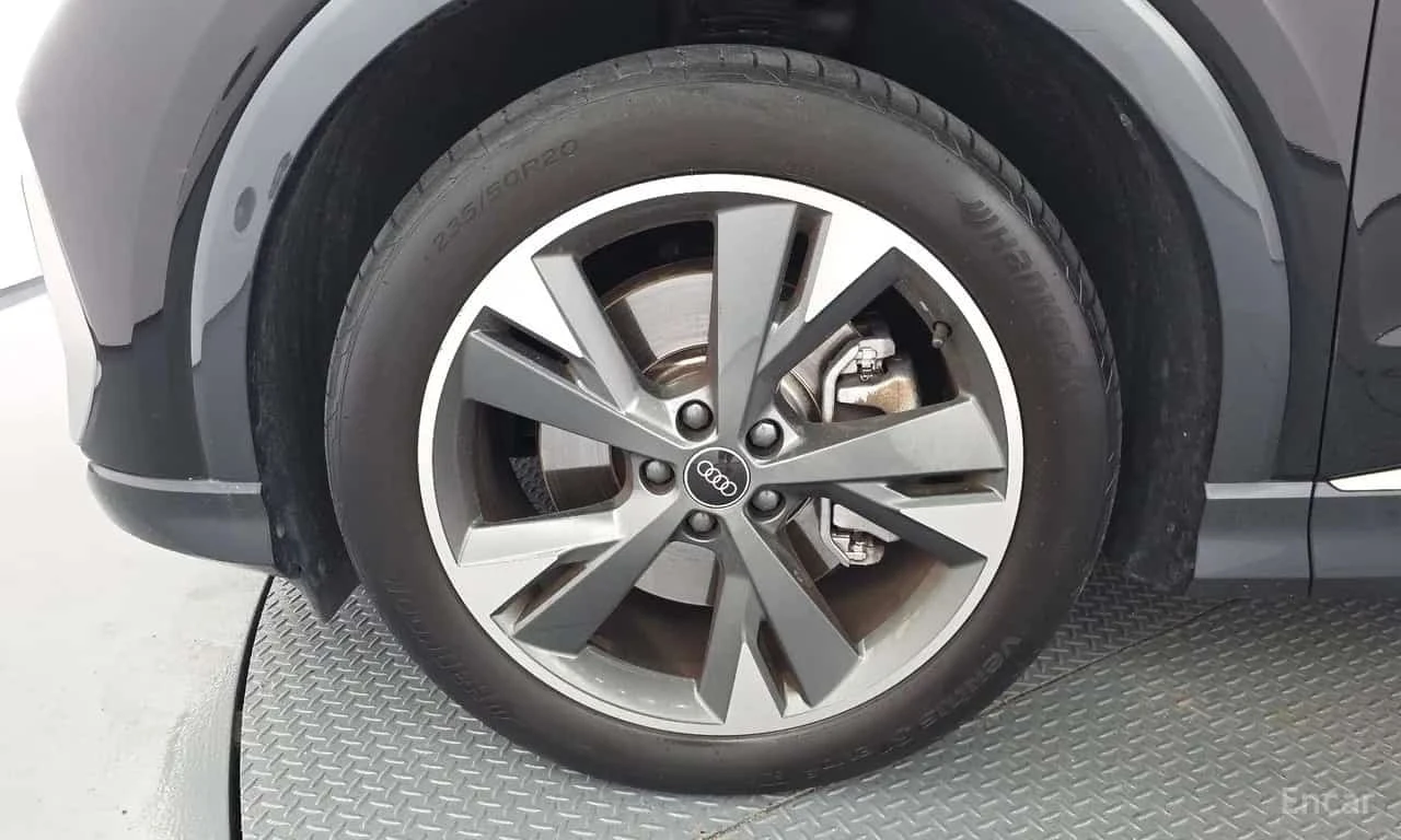 Audi E-Tron * 40 Premium * HEAD UP * �������� * ���� �� �� *  | Mobile.bg � ����������� 5