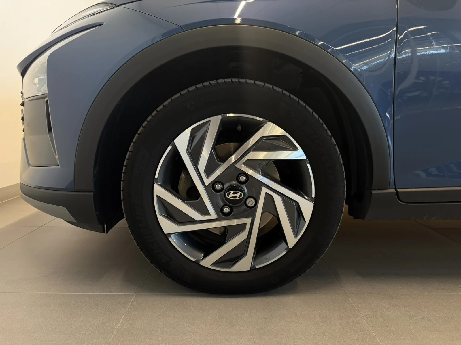 Hyundai Bayon EXCLUSIVE, снимка 9 - Автомобили и джипове - 56428891