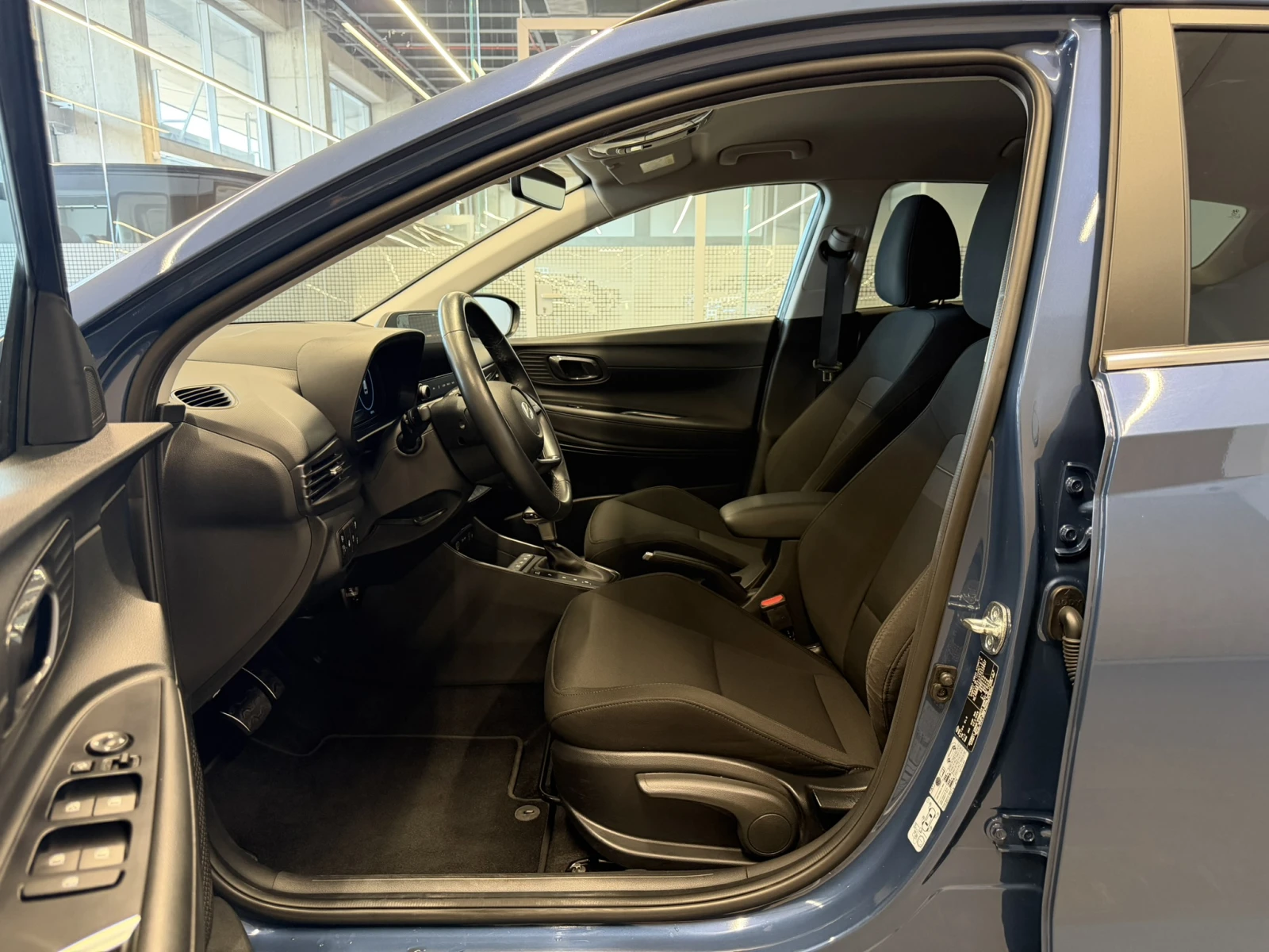 Hyundai Bayon EXCLUSIVE, снимка 15 - Автомобили и джипове - 56428891