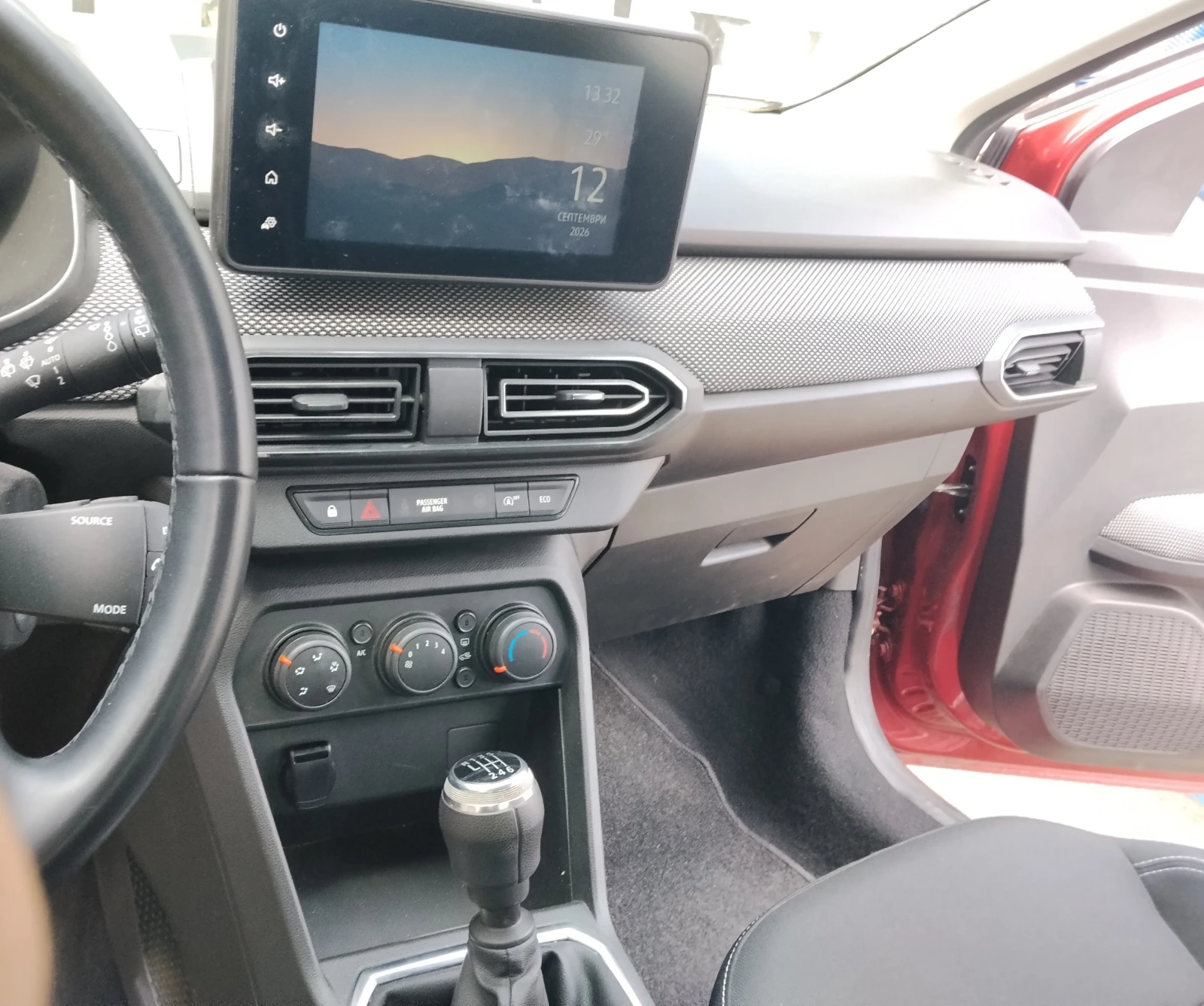 Dacia Sandero, снимка 8 - Автомобили и джипове - 56636137