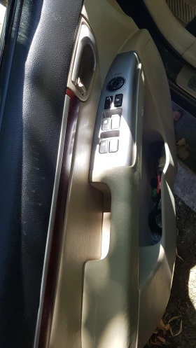 Обява за продажба на Hyundai Santa fe 2.2-CRDI 4X4 ~10 500 лв. - изображение 9