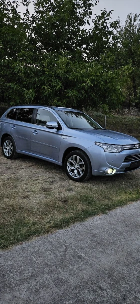 Mitsubishi Outlander 2.0 PHEV Plug-in Hybrid 4X4 FULL  | Mobile.bg    3