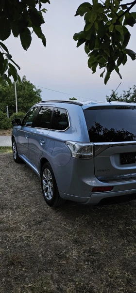 Mitsubishi Outlander 2.0 PHEV Plug-in Hybrid 4X4 FULL  | Mobile.bg    5