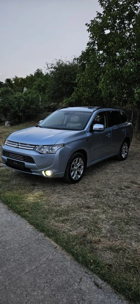 Mitsubishi Outlander 2.0 PHEV Plug-in Hybrid 4X4 FULL  | Mobile.bg    2
