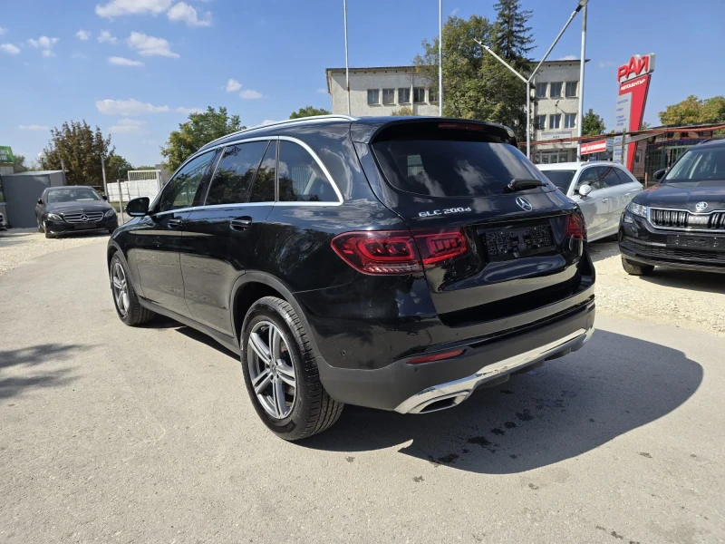 Mercedes-Benz GLC 200d Sport - 4MATIC - Топ състояние, снимка 5 - Автомобили и джипове - 47331078