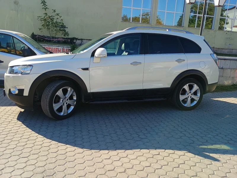 Chevrolet Captiva, снимка 4 - Автомобили и джипове - 47610238