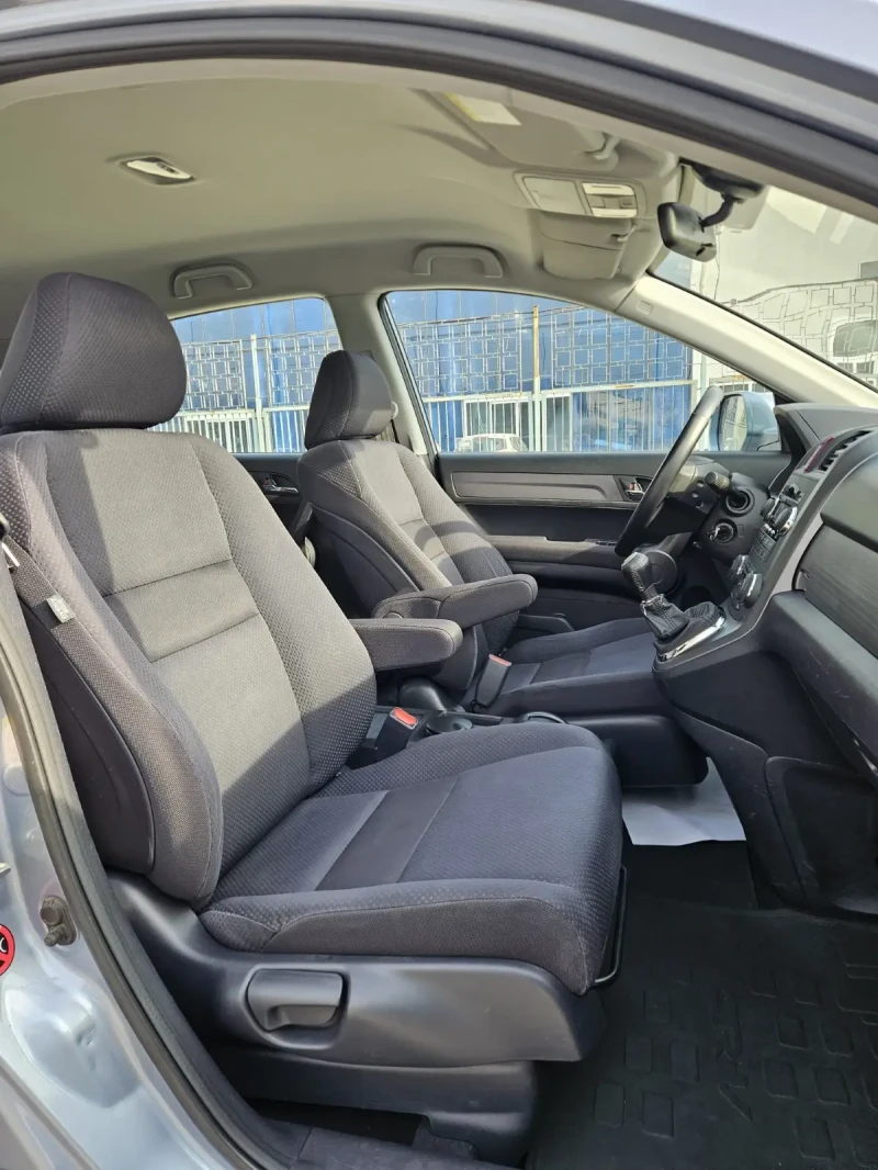 Honda Cr-v 2.0i-VTEC 4x4 Elegance, снимка 13 - Автомобили и джипове - 52854615