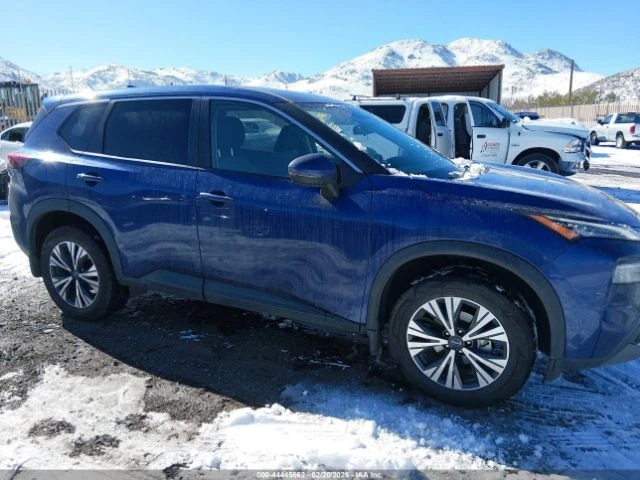 Nissan Rogue SV INTELLIGENT AWD/OT 240 EВРО НА МЕСЕЦ, снимка 13 - Автомобили и джипове - 54123169