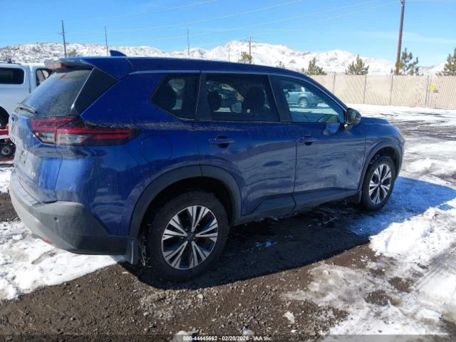 Nissan Rogue SV INTELLIGENT AWD/OT 240 EВРО НА МЕСЕЦ, снимка 4 - Автомобили и джипове - 54123169