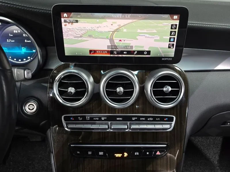 Mercedes-Benz GLC 4MATIC, снимка 14 - Автомобили и джипове - 54864998