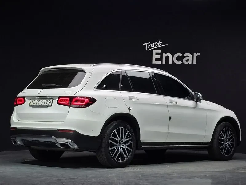 Mercedes-Benz GLC 4MATIC, снимка 2 - Автомобили и джипове - 54864998