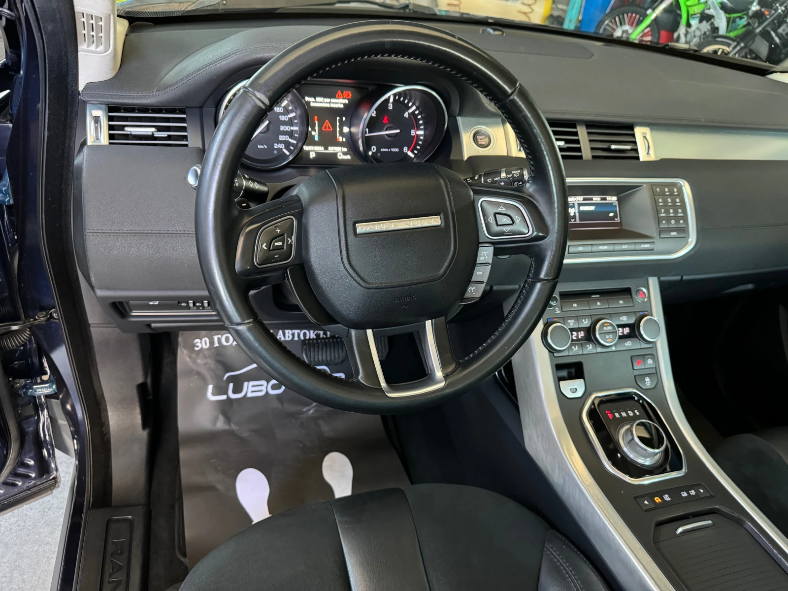 Land Rover Evoque 2.2D 4x4 150k.c.-КОЖА- АВТОМАТИК - изображение 8